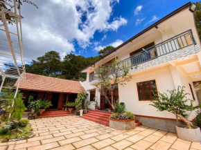 Villa Sân Vườn Pura Vida Home Dalat